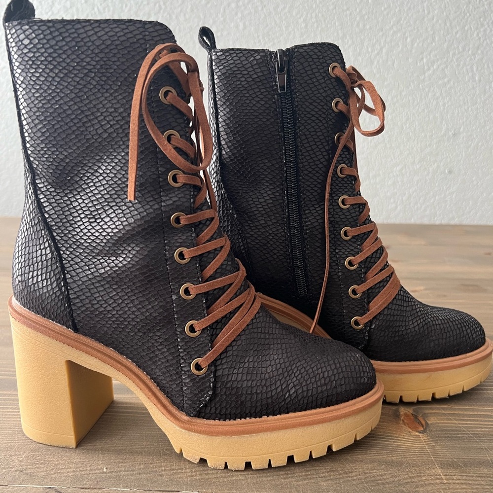 Snake print leather boots